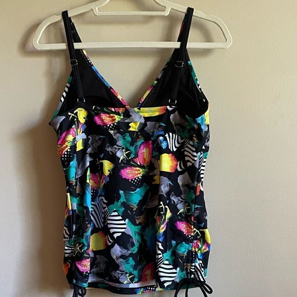 Byron Blue swim top - Picture 2 of 10